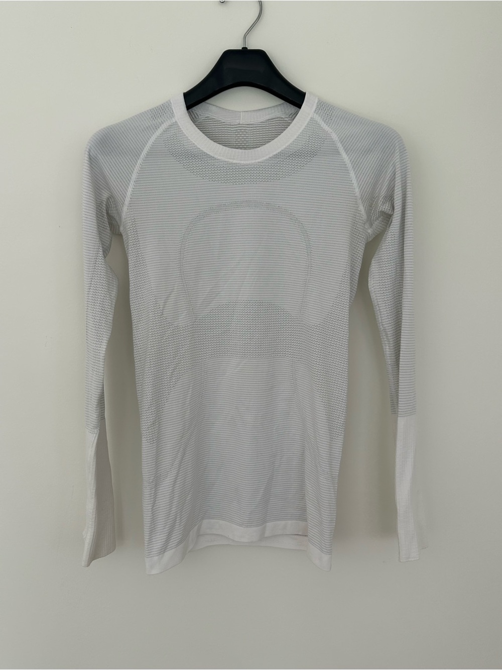 Women’s lululemon Long Sleeve Swiftly Top Size 6